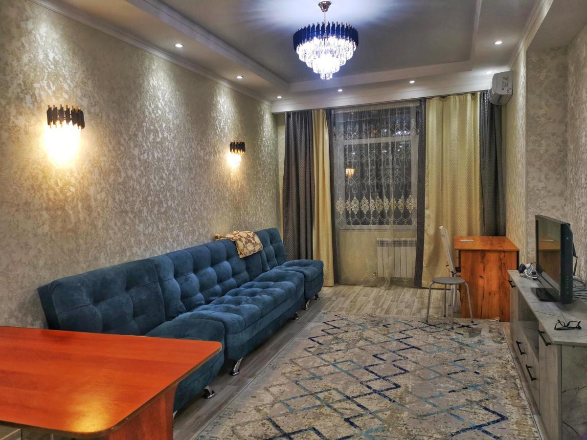 Central Apartment Bishkek Ngoại thất bức ảnh